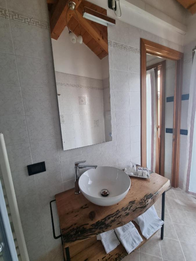 Giulietta E Romeo Villa Pove del Grappa Luaran gambar
